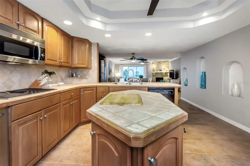 745 Pinellas Bayway S Tierra Verde FL 33715