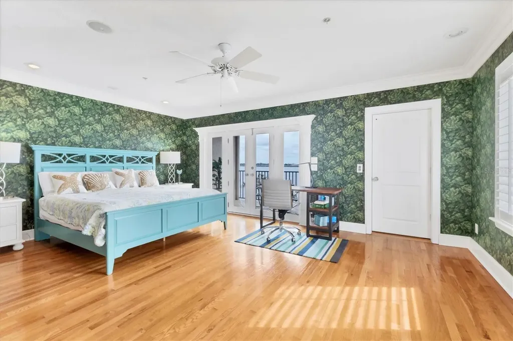 1602 Point Pleasant Avenue W Bradenton FL 34205