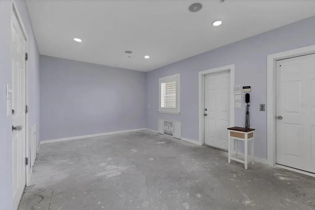 1602 Point Pleasant Avenue W Bradenton FL 34205