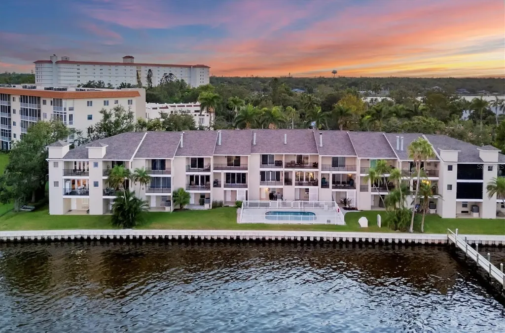 1602 Point Pleasant Avenue W Bradenton FL 34205