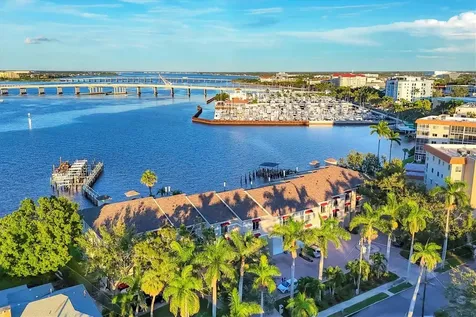1602 Point Pleasant Avenue W Bradenton FL 34205