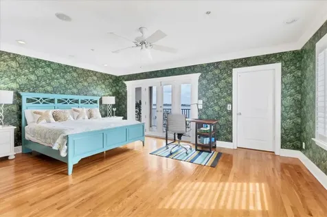 1602 Point Pleasant Avenue W Bradenton FL 34205