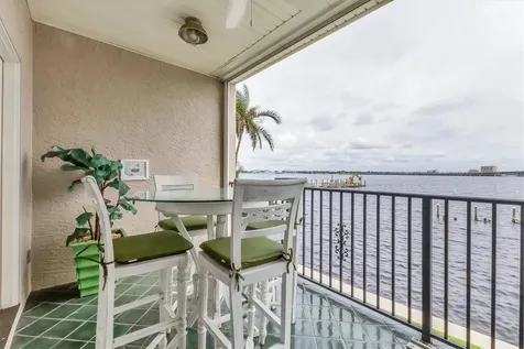 1602 Point Pleasant Avenue W Bradenton FL 34205