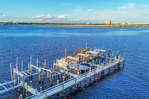 1602 Point Pleasant Avenue W Bradenton FL 34205