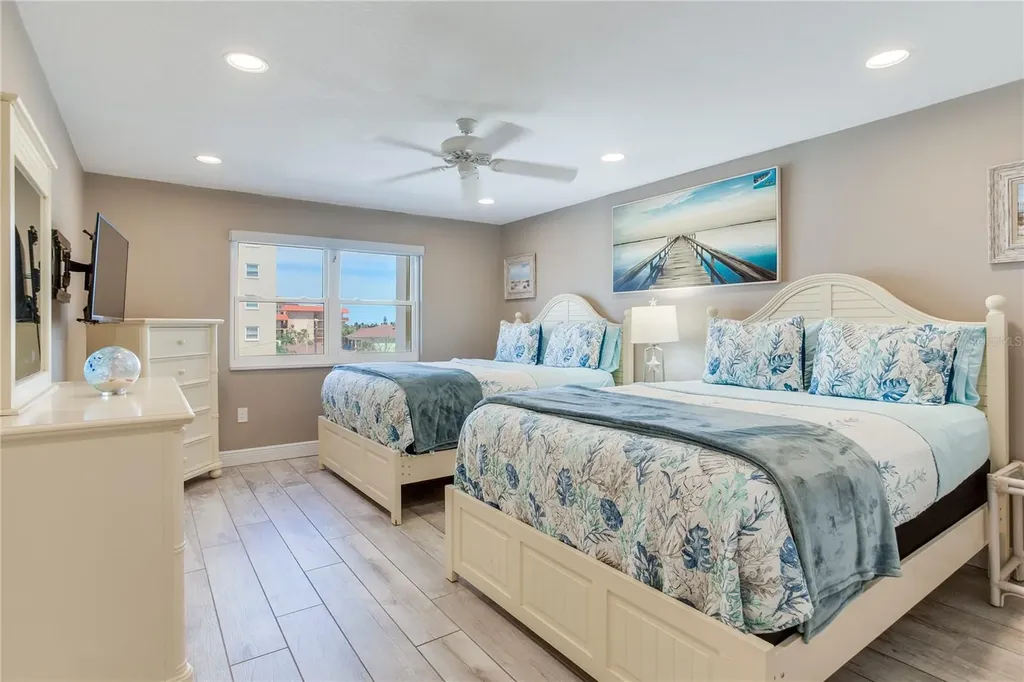 17450 Gulf Boulevard Redington Shores FL 33708