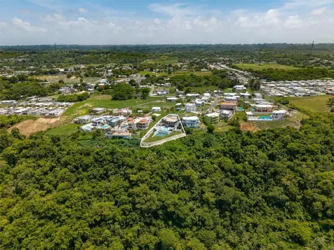 Carr. 2 Km. 94.0 Quintas De Camuy Int. Bo. Yeguada Camuy PR 00627