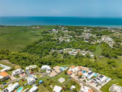 Carr. 2 Km. 94.0 Quintas De Camuy Int. Bo. Yeguada Camuy PR 00627