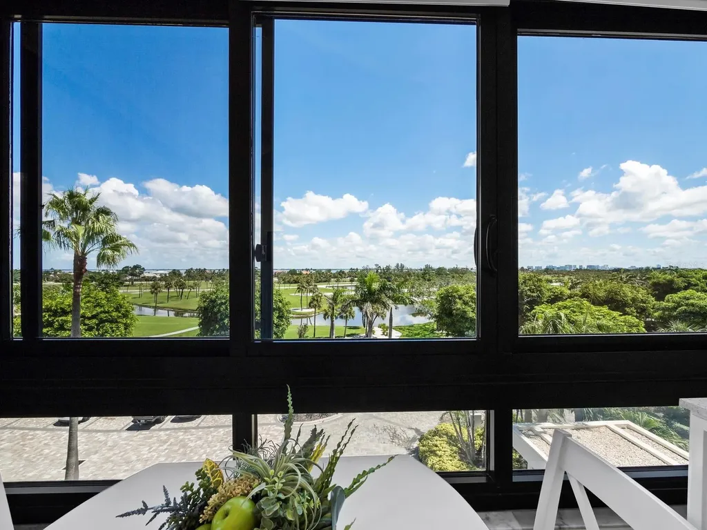 575 Sanctuary Drive Longboat Key FL 34228