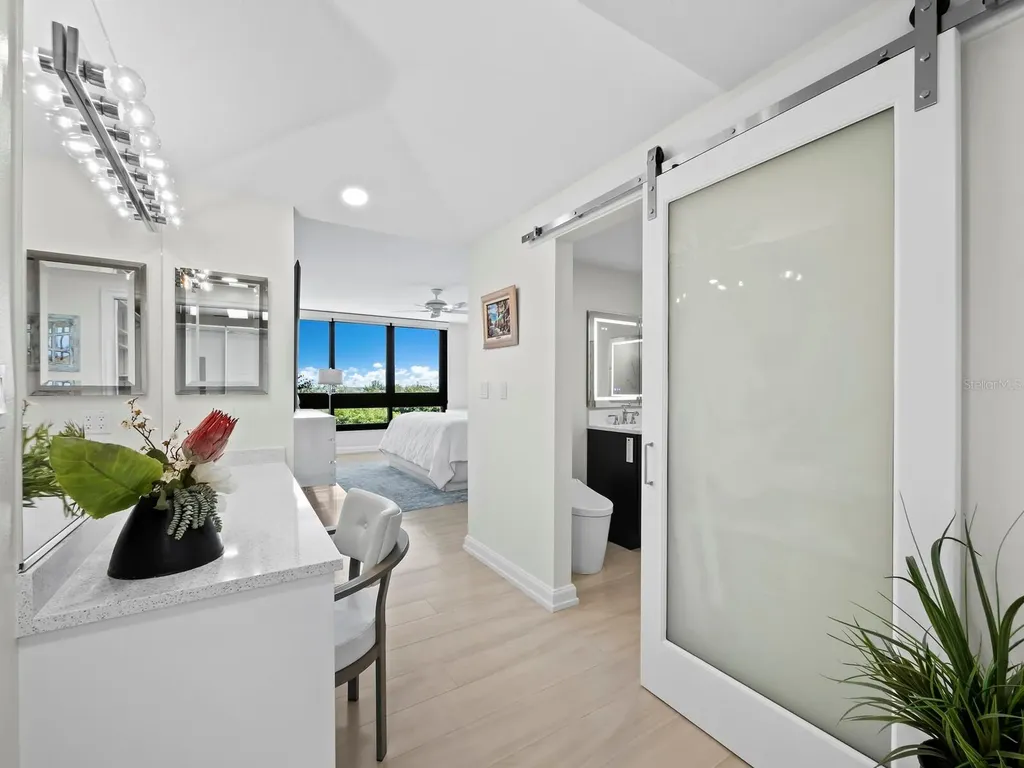 575 Sanctuary Drive Longboat Key FL 34228