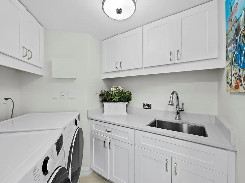 575 Sanctuary Drive Longboat Key FL 34228