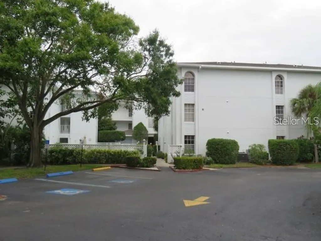 6304 Pointe West Boulevard Bradenton FL 34209