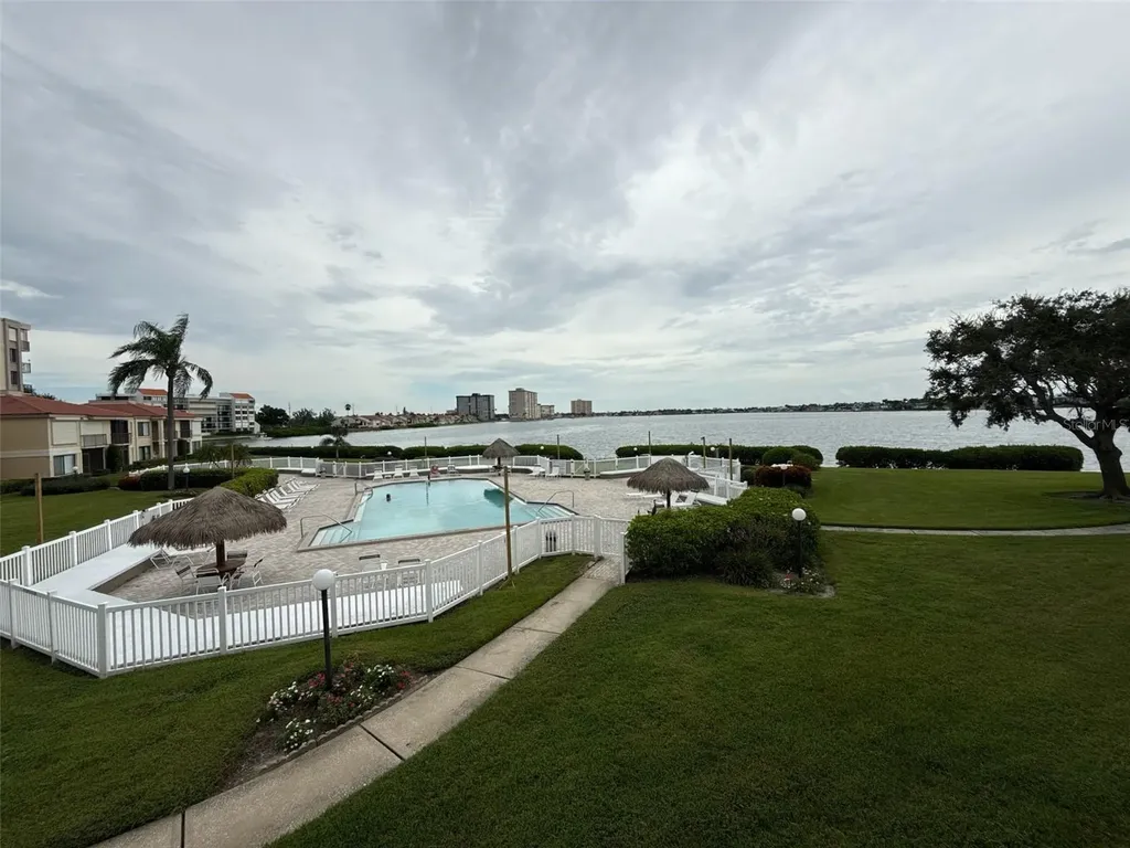 6158 Palma Del Mar Boulevard S St Petersburg FL 33715
