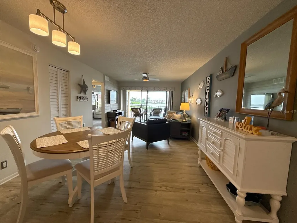 6158 Palma Del Mar Boulevard S St Petersburg FL 33715