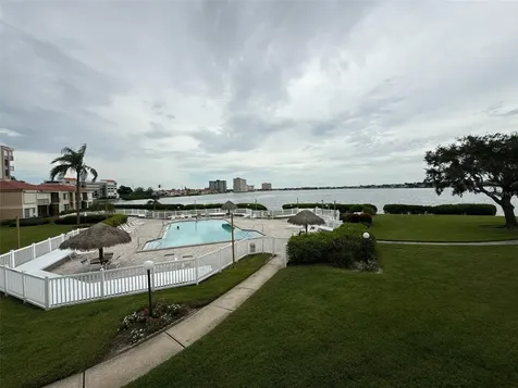 6158 Palma Del Mar Boulevard S St Petersburg FL 33715