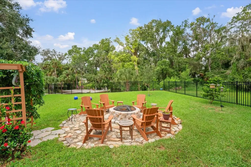 8317 Alafia Pointe Drive Riverview FL 33578