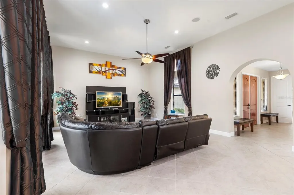 20331 Heritage Point Drive Tampa FL 33647