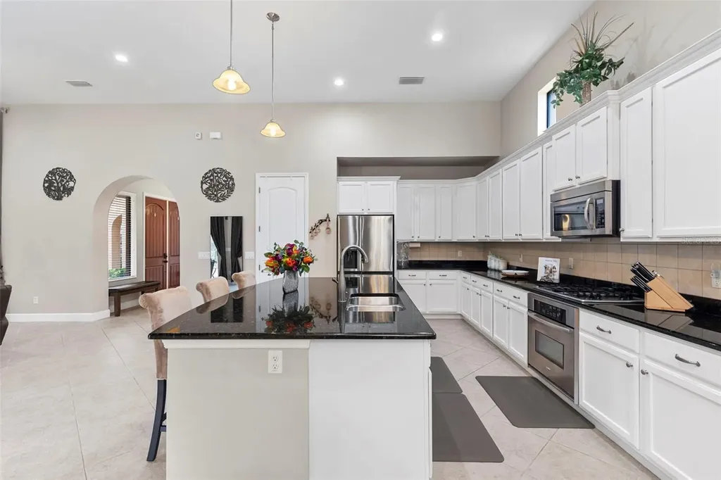 20331 Heritage Point Drive Tampa FL 33647