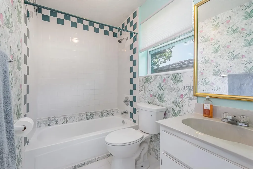 1459 Admiral Halsey Avenue Daytona Beach FL 32124