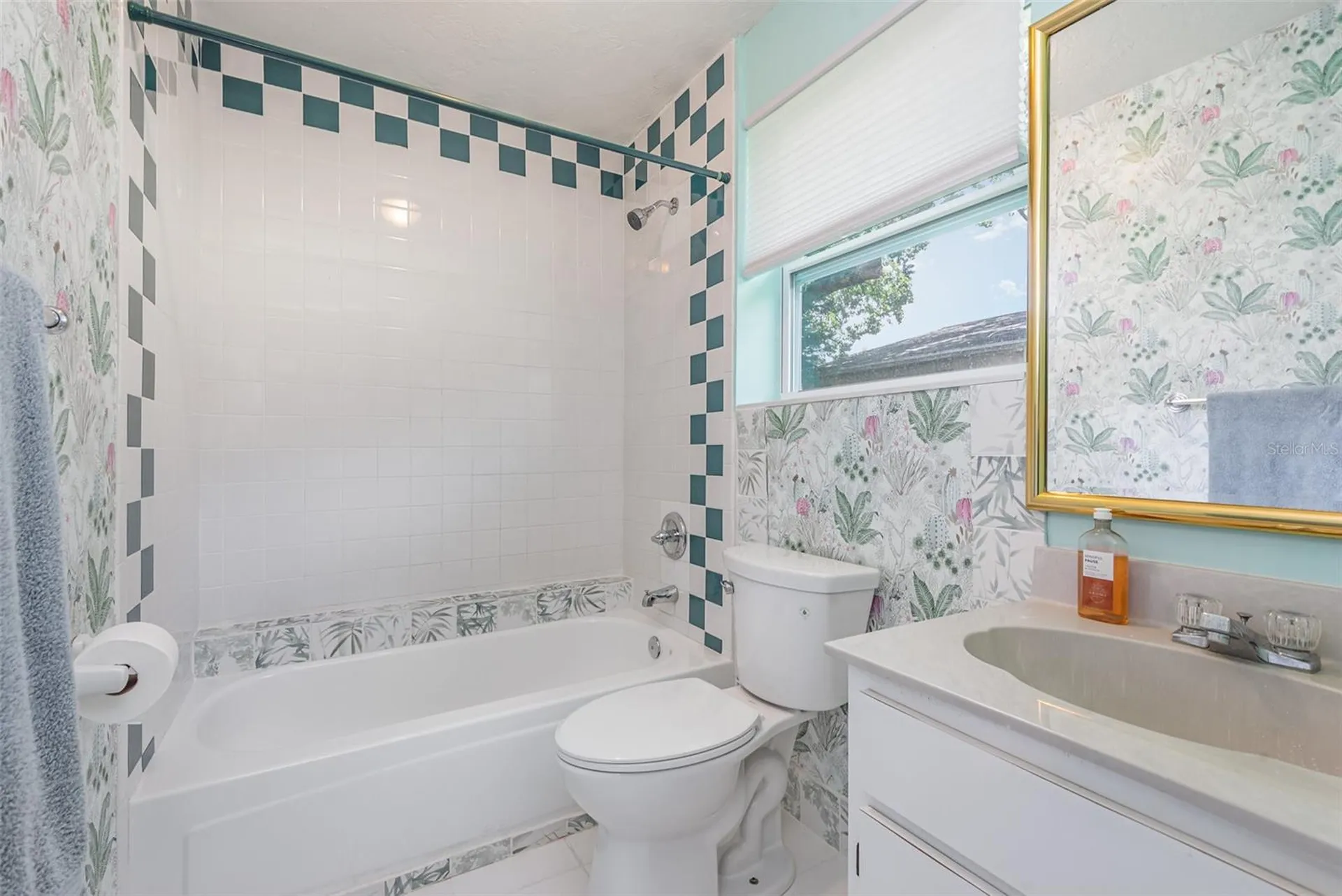 1459 Admiral Halsey Avenue Daytona Beach FL 32124