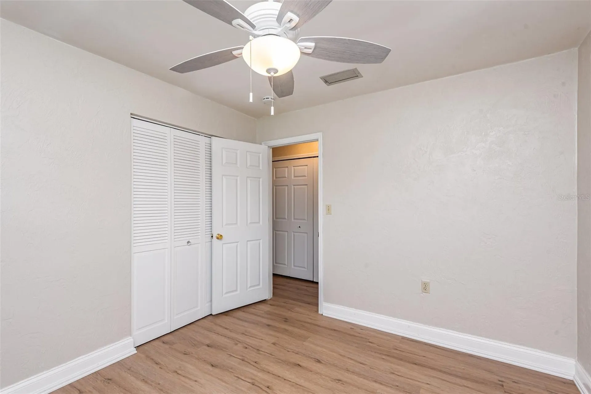 1459 Admiral Halsey Avenue Daytona Beach FL 32124