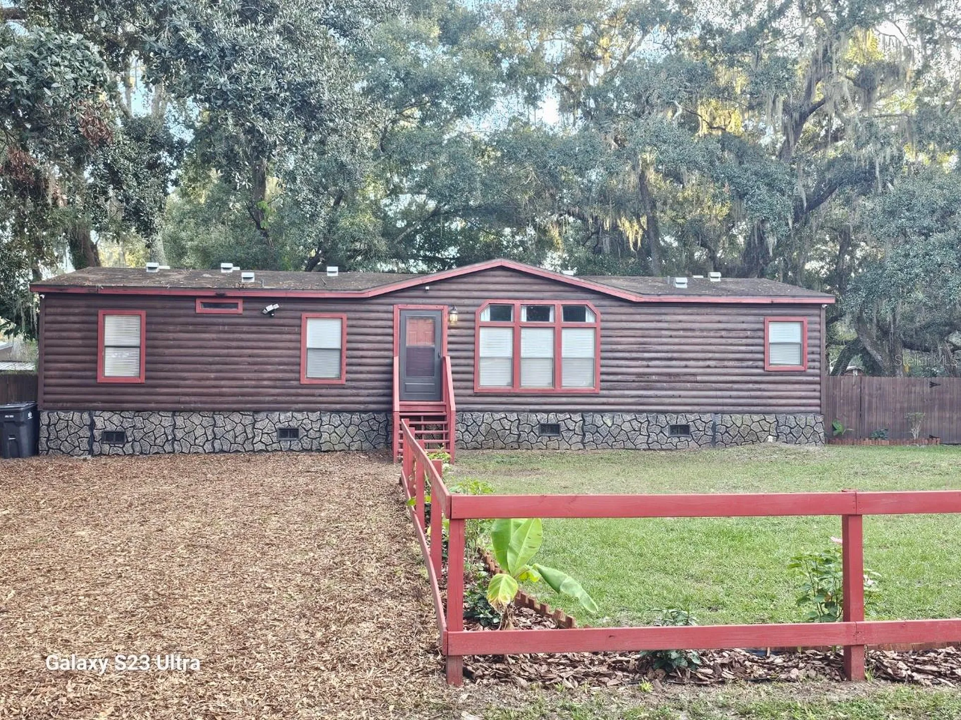 10605 2nd Street Thonotosassa FL 33592
