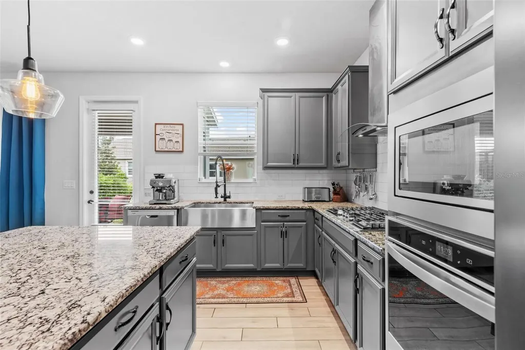 5640 Silver Sun Drive Apollo Beach FL 33572