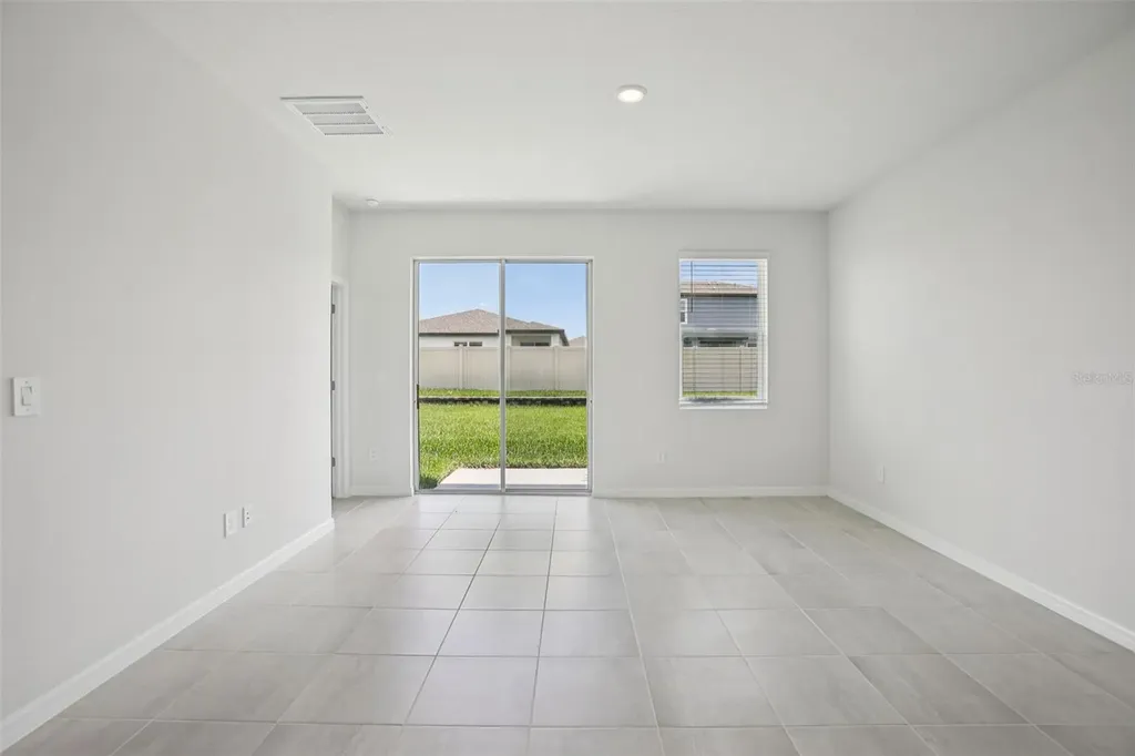 1820 Brekey Way Zephyrhills FL 33541