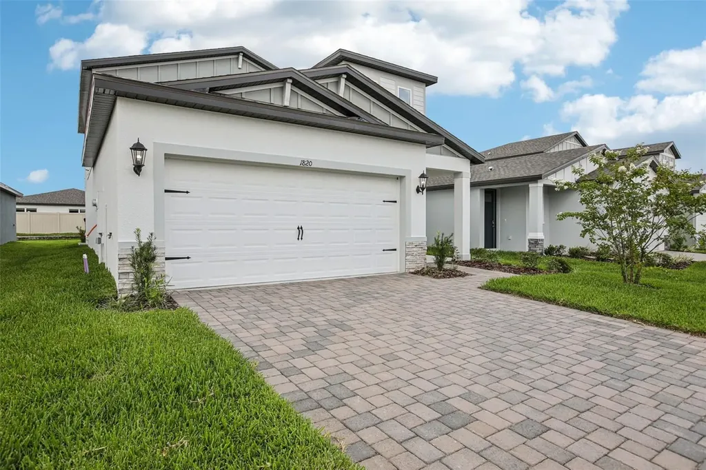 1820 Brekey Way Zephyrhills FL 33541