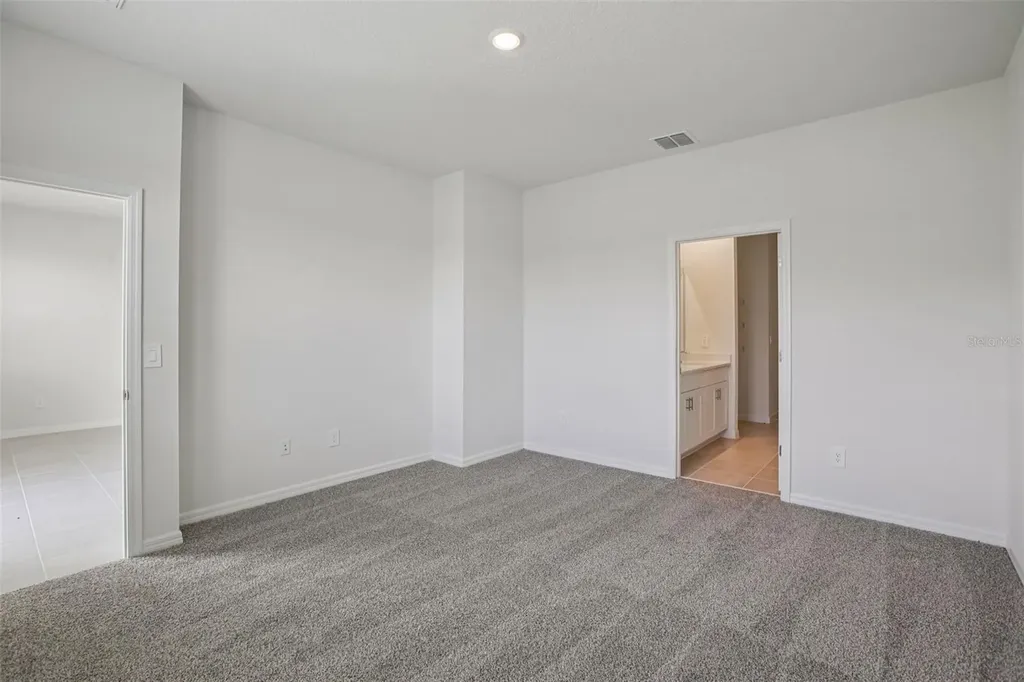 1820 Brekey Way Zephyrhills FL 33541