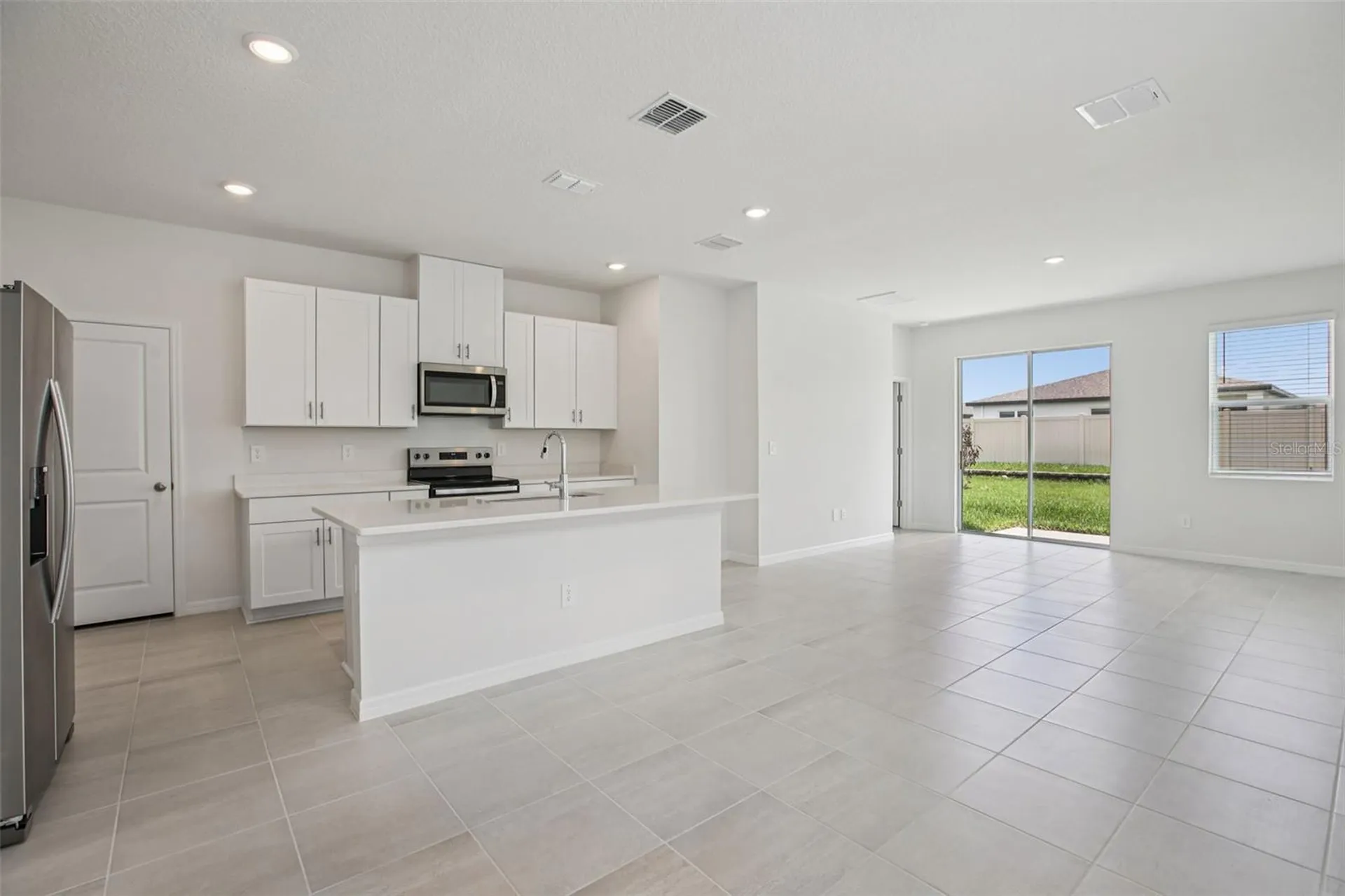 1820 Brekey Way Zephyrhills FL 33541