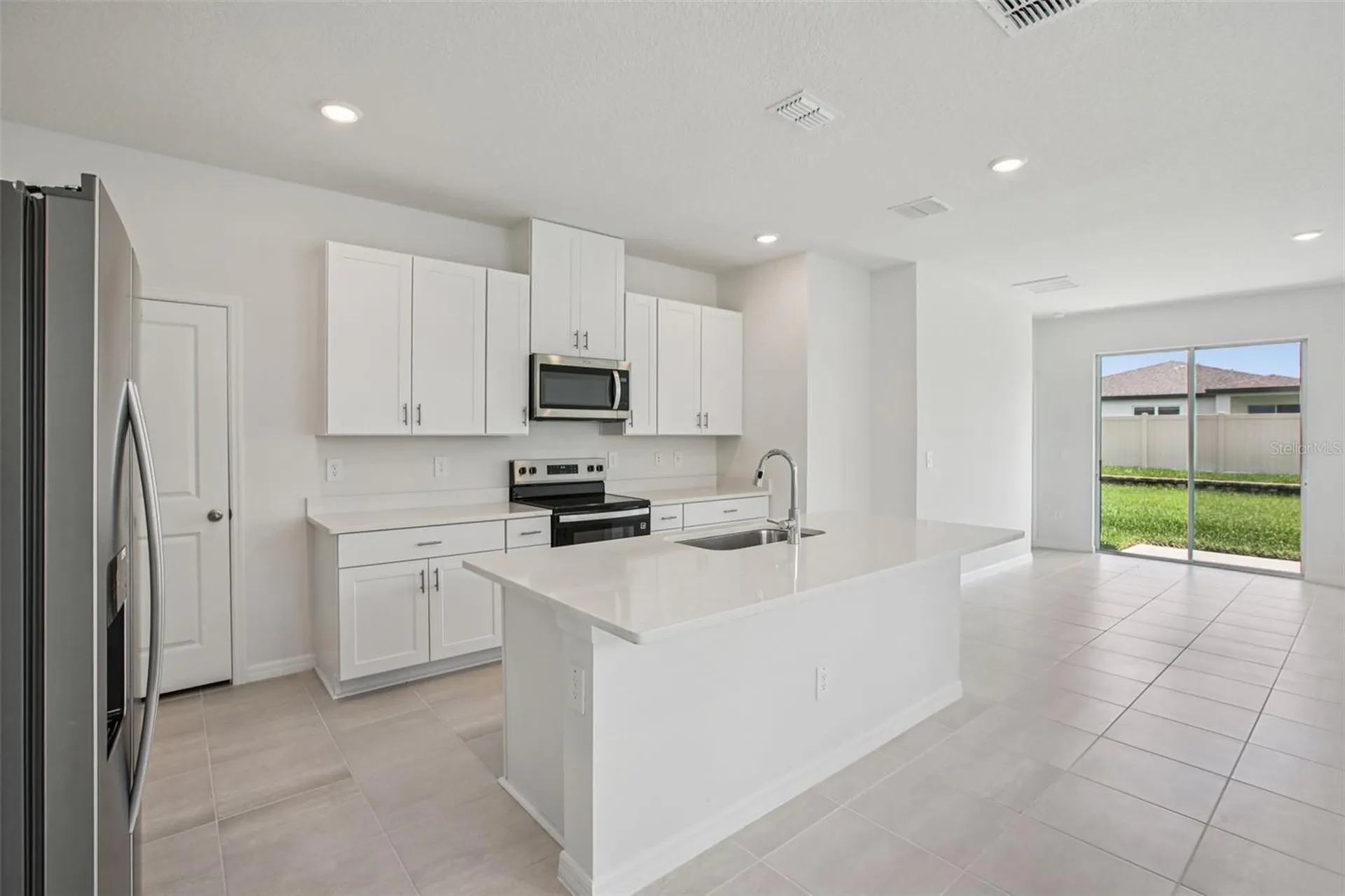 1820 Brekey Way Zephyrhills FL 33541