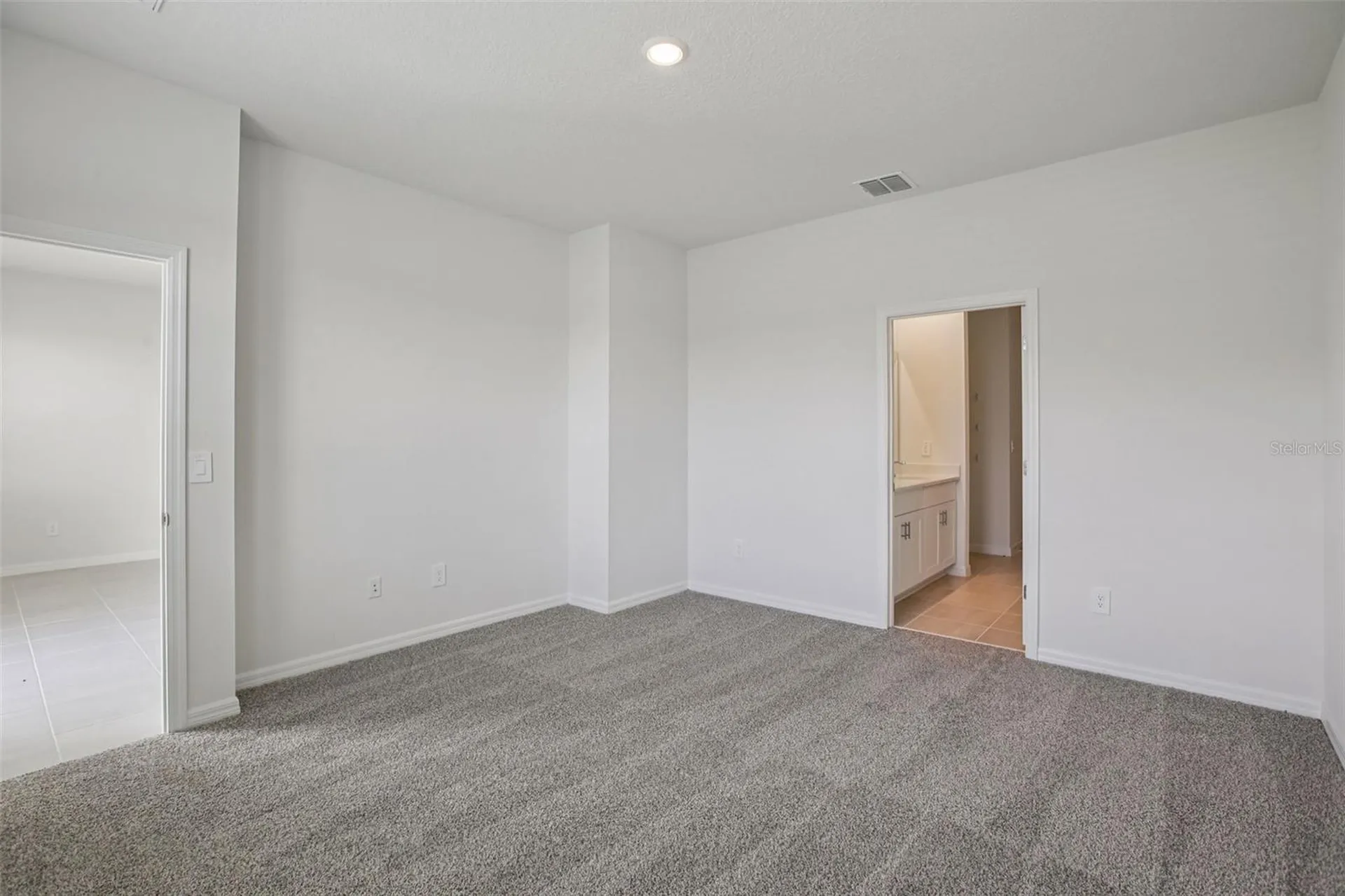1820 Brekey Way Zephyrhills FL 33541