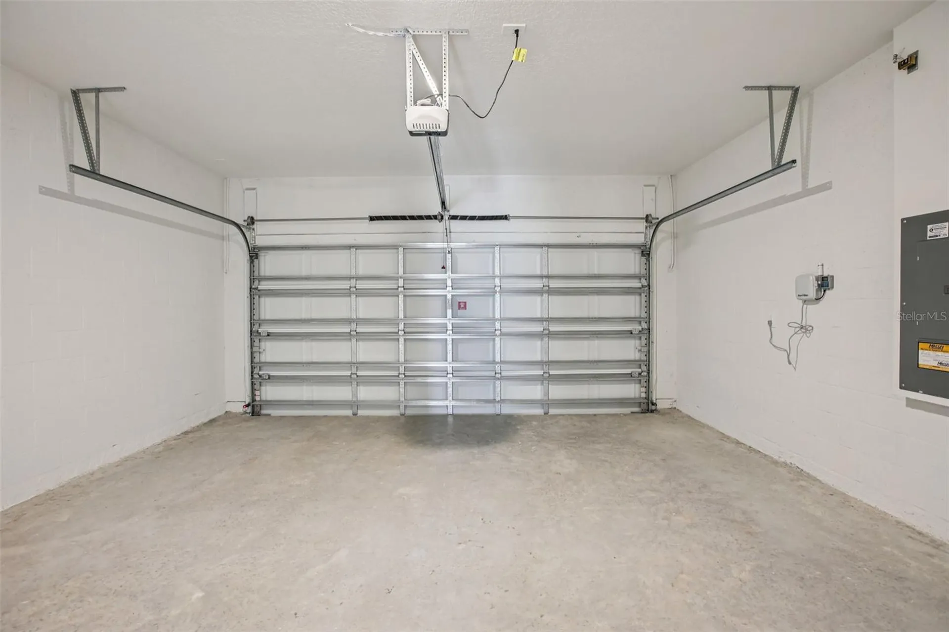 1820 Brekey Way Zephyrhills FL 33541