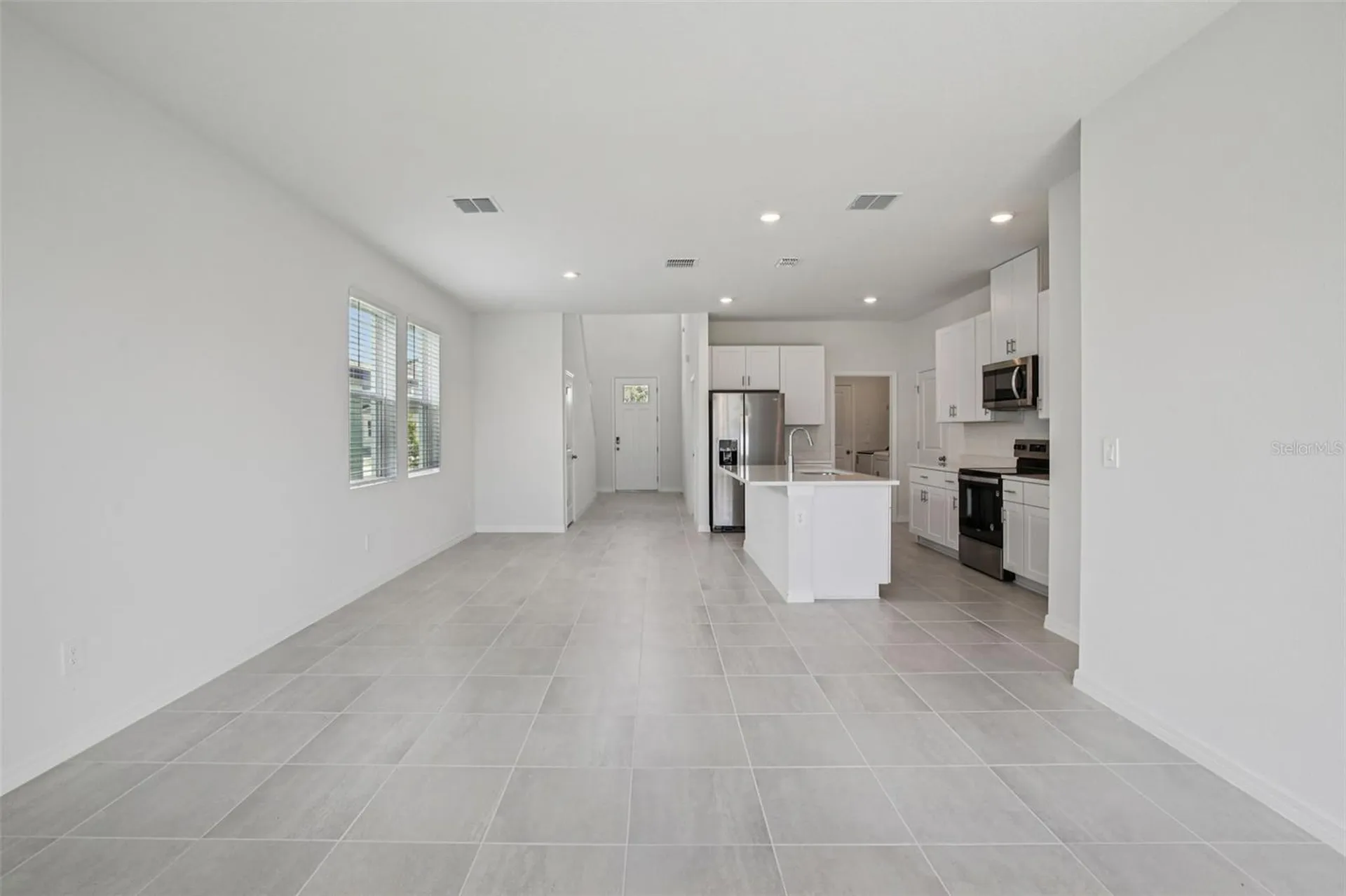 1820 Brekey Way Zephyrhills FL 33541