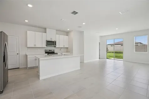 1820 Brekey Way Zephyrhills FL 33541