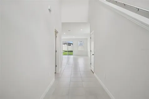 1820 Brekey Way Zephyrhills FL 33541