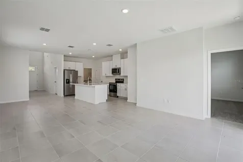 1820 Brekey Way Zephyrhills FL 33541