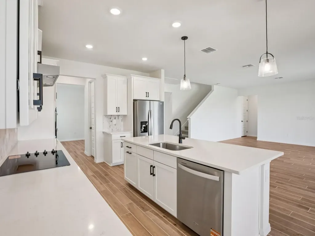 1922 Coolridge Place Zephyrhills FL 33541
