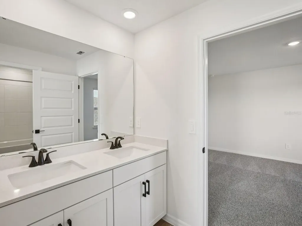 1922 Coolridge Place Zephyrhills FL 33541