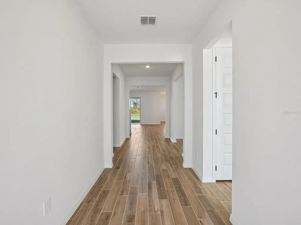 1922 Coolridge Place Zephyrhills FL 33541