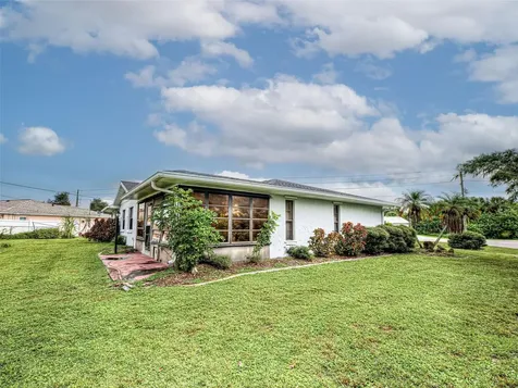 1181 Seacrest Drive NW Port Charlotte FL 33948