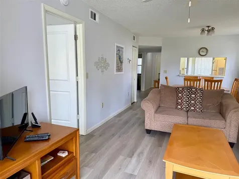 4420 46th Avenue W Bradenton FL 34210