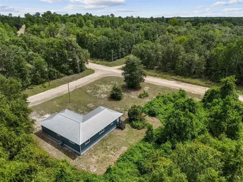 127 Rainbow Drive Florahome FL 32140