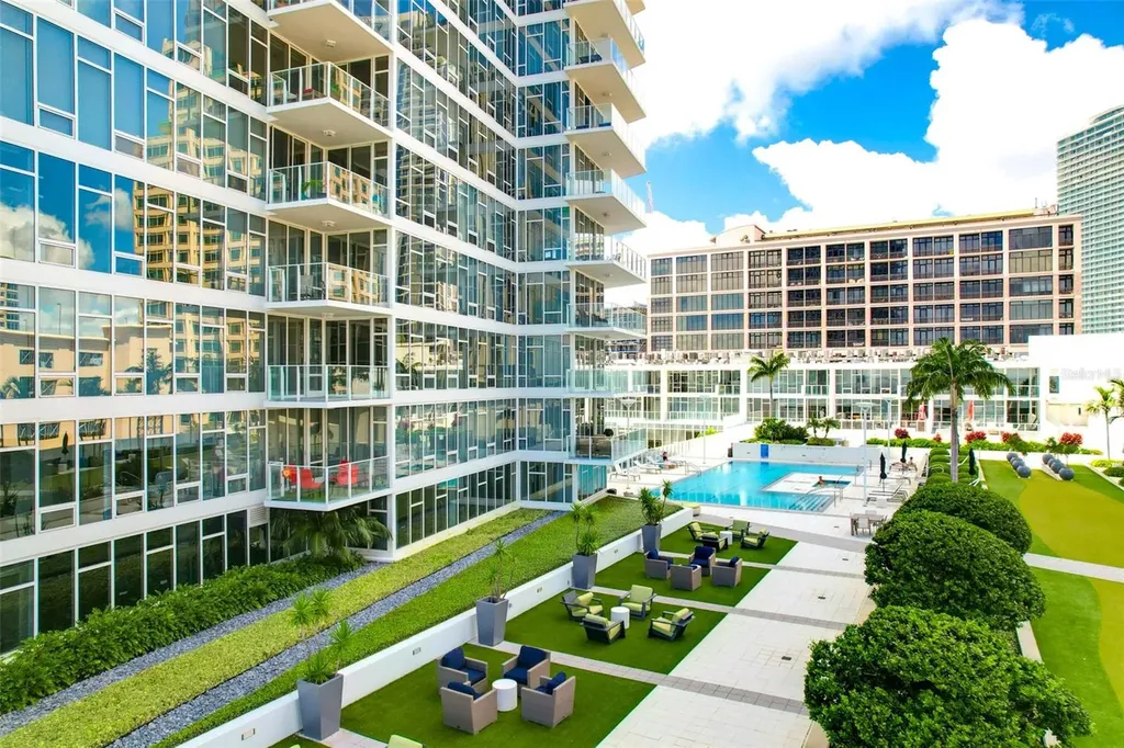 145 2nd Avenue S St Petersburg FL 33701