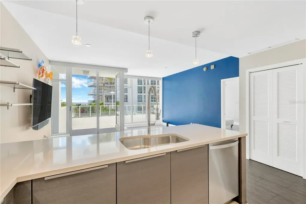 145 2nd Avenue S St Petersburg FL 33701