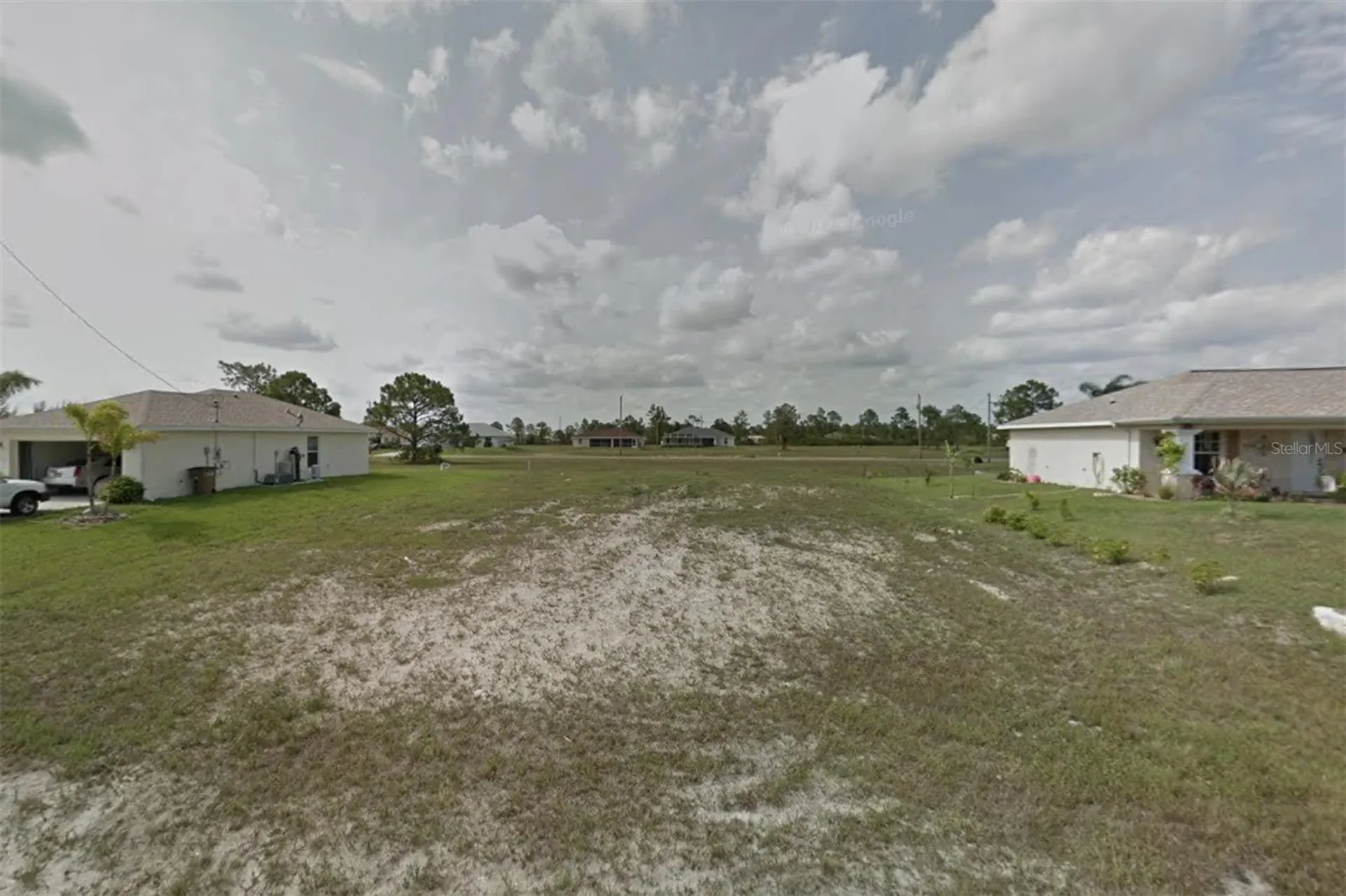 2215 NE 34th Lane Cape Coral FL 33909