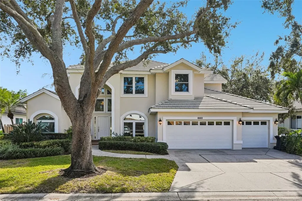 660 Bay Laurel Court NE St Petersburg FL 33703