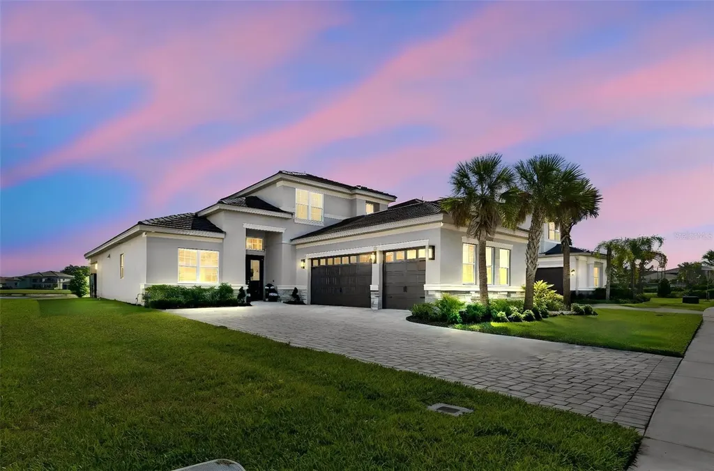 3084 Acacia Bay Avenue Wesley Chapel FL 33543