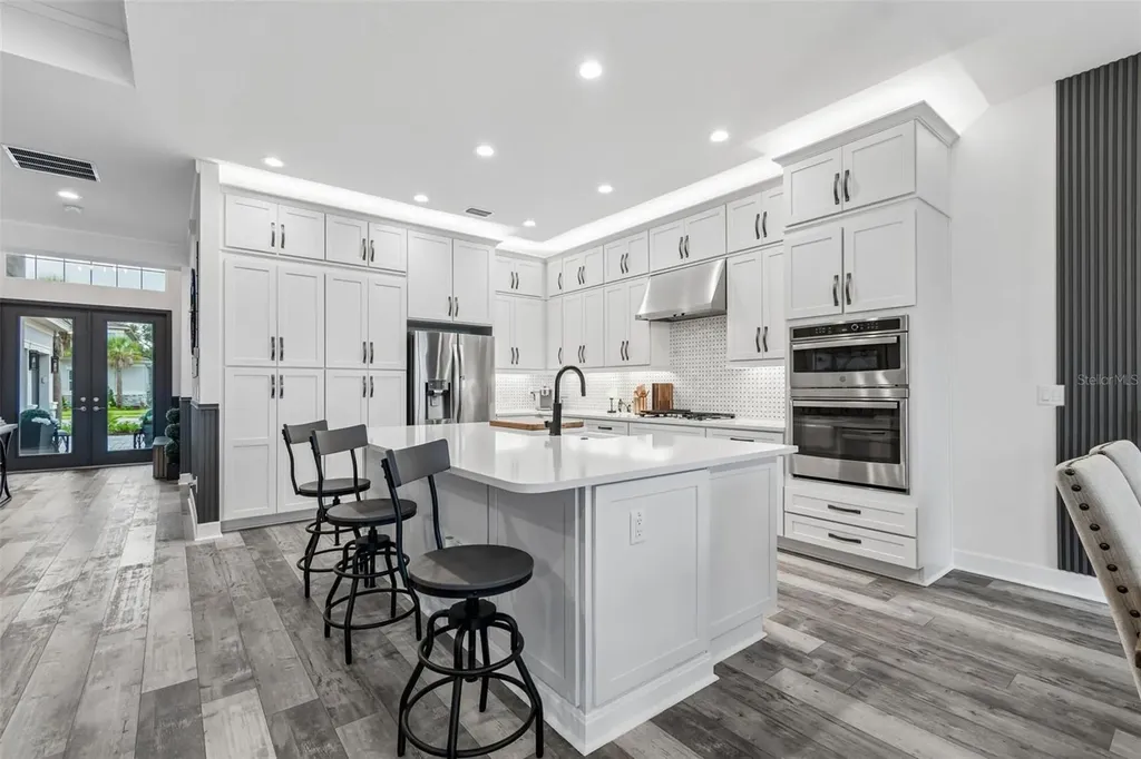 3084 Acacia Bay Avenue Wesley Chapel FL 33543