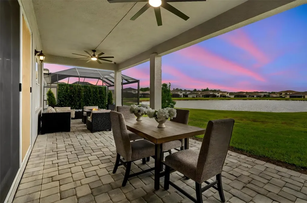 3084 Acacia Bay Avenue Wesley Chapel FL 33543